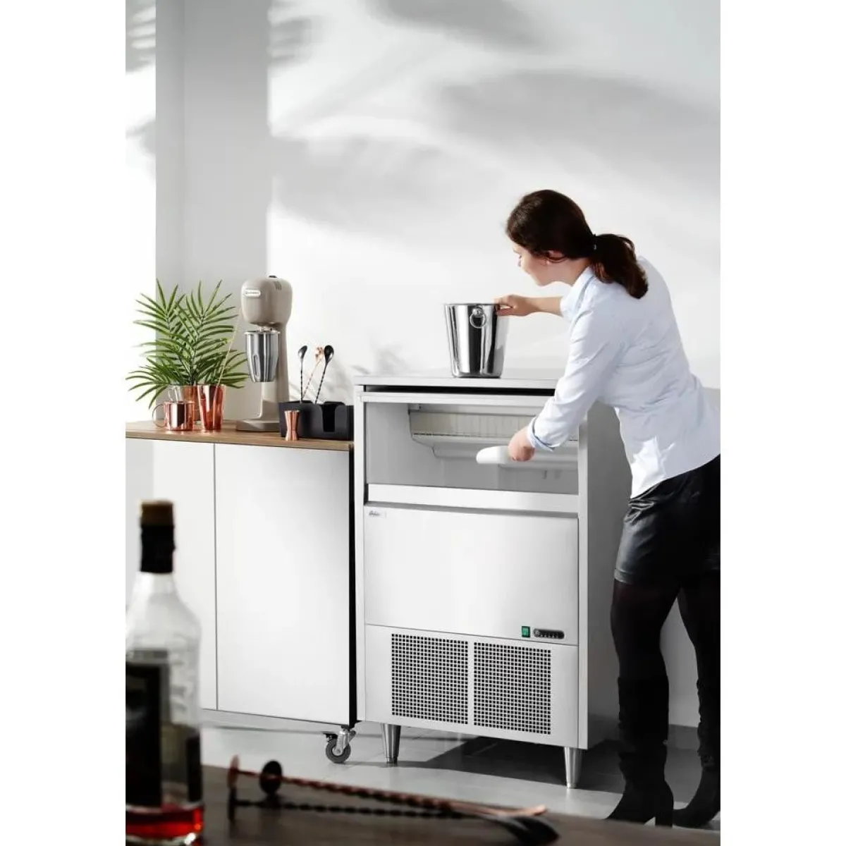 Discount Hendi Arktic Ijsblokjesmachine 90kg/dag (42kg voorraad)