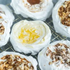 Sale BrandNewCake Hazelnoot Praliné Vulling 325 gr.