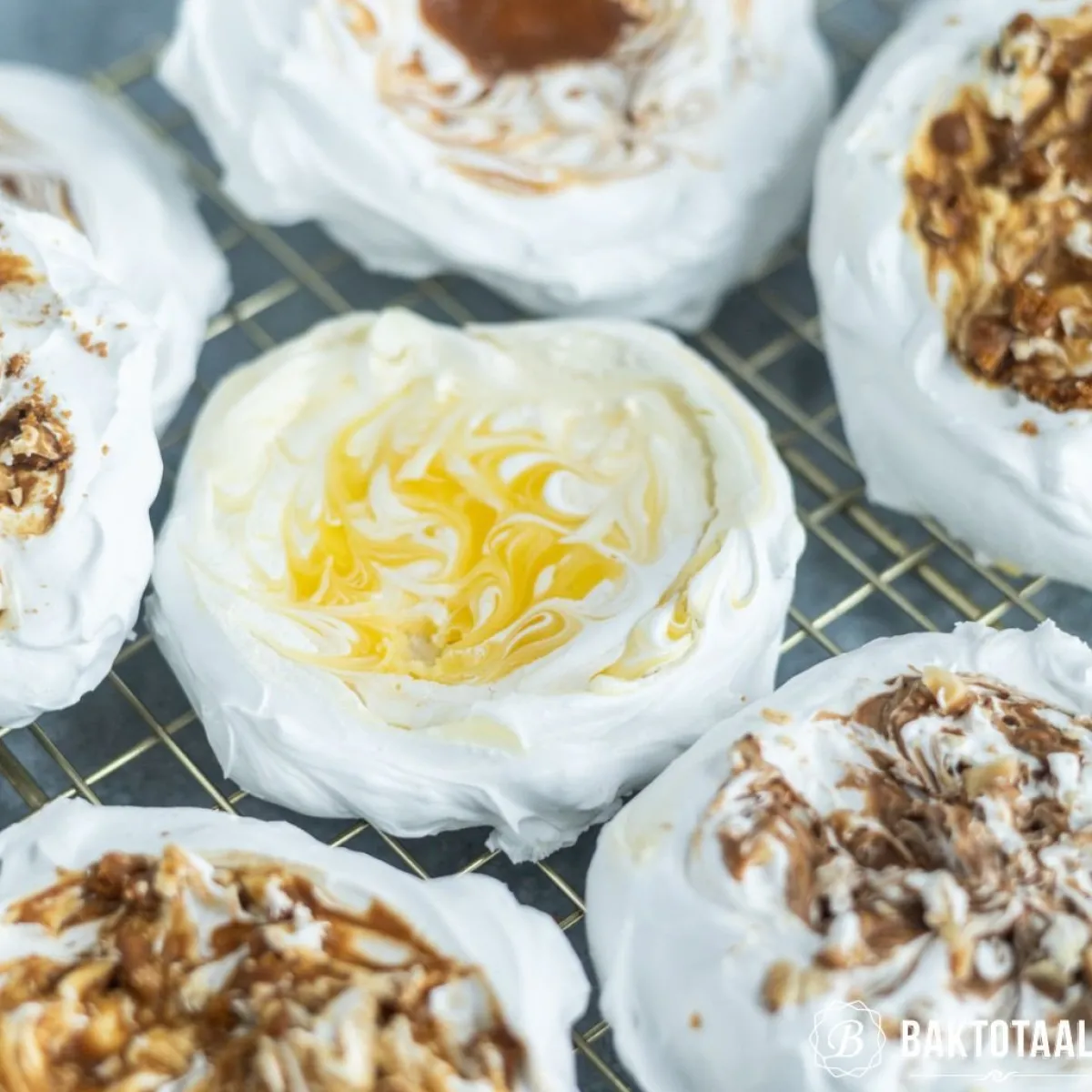 Sale BrandNewCake Hazelnoot Praliné Vulling 325 gr.