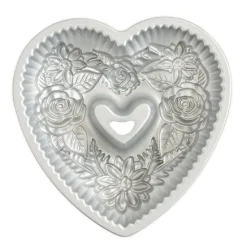 New Nordic Ware Floral Heart Tulband Bakvorm