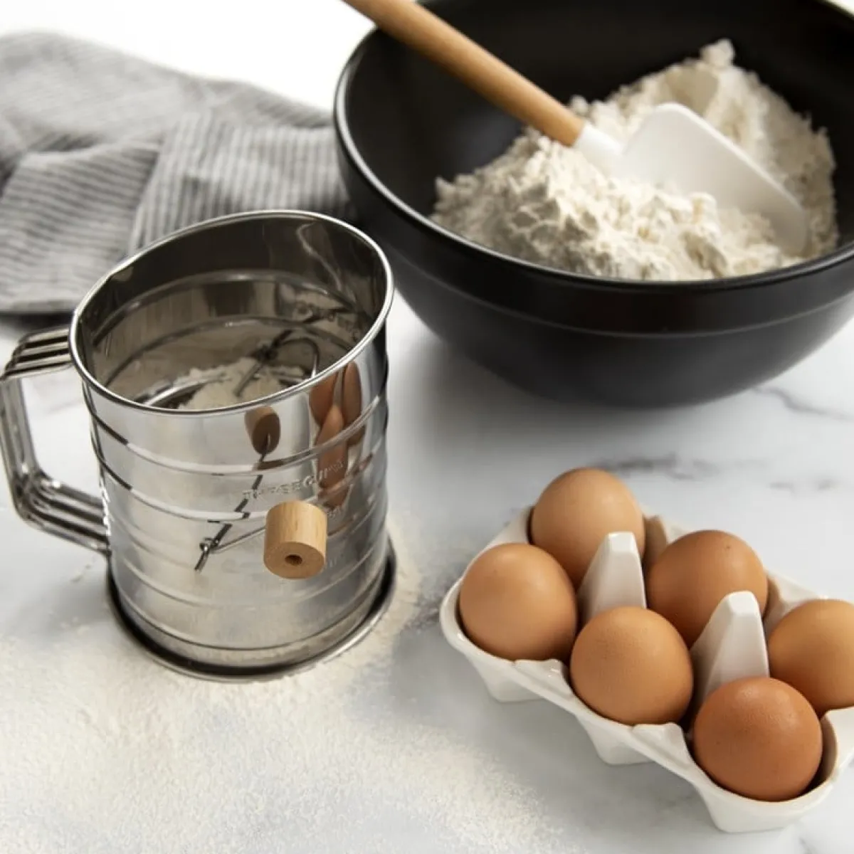 Sale Nordic Ware Meelzeef RVS 750ml