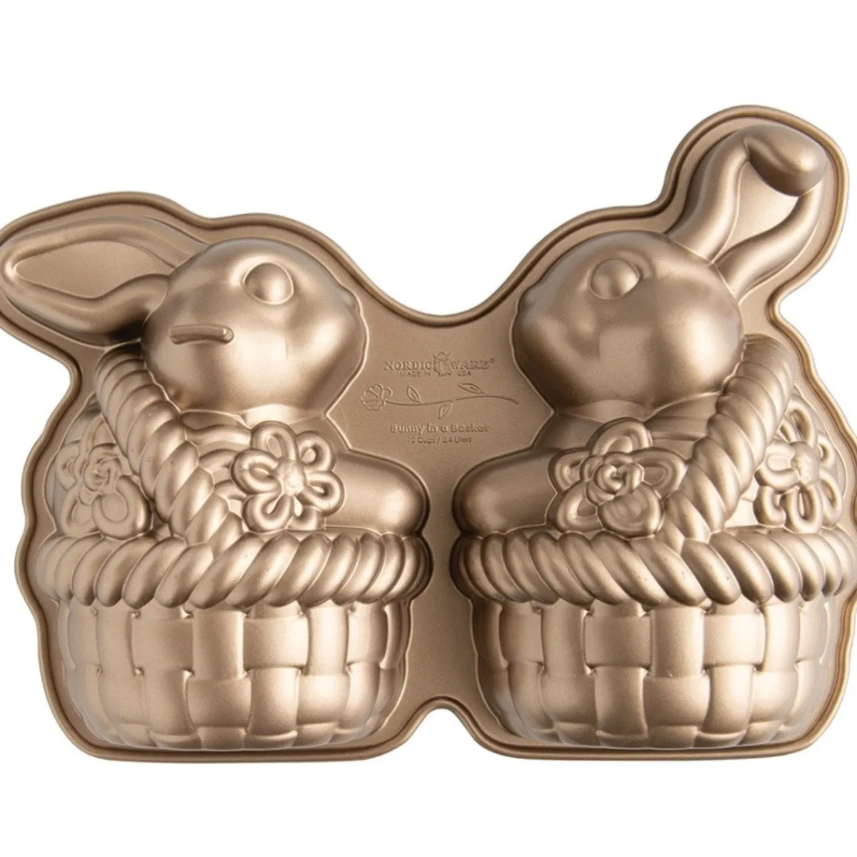 Discount Nordic Ware Paashaas in Mandje Bakvorm