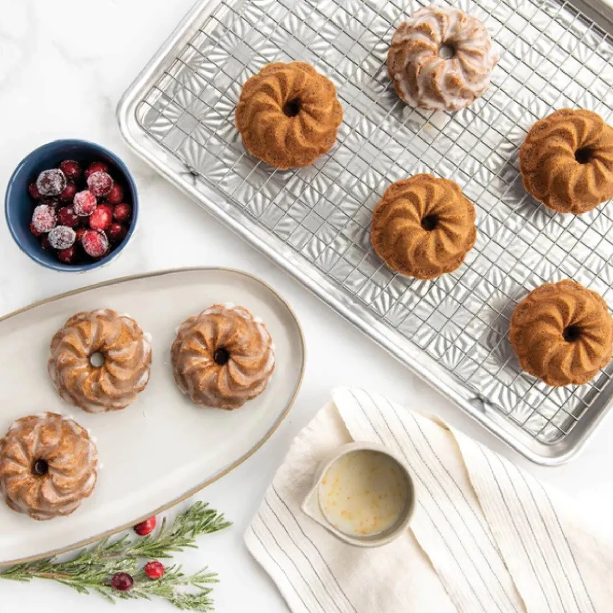 Discount Nordic Ware Pirouette Mini Tulband Bakvorm