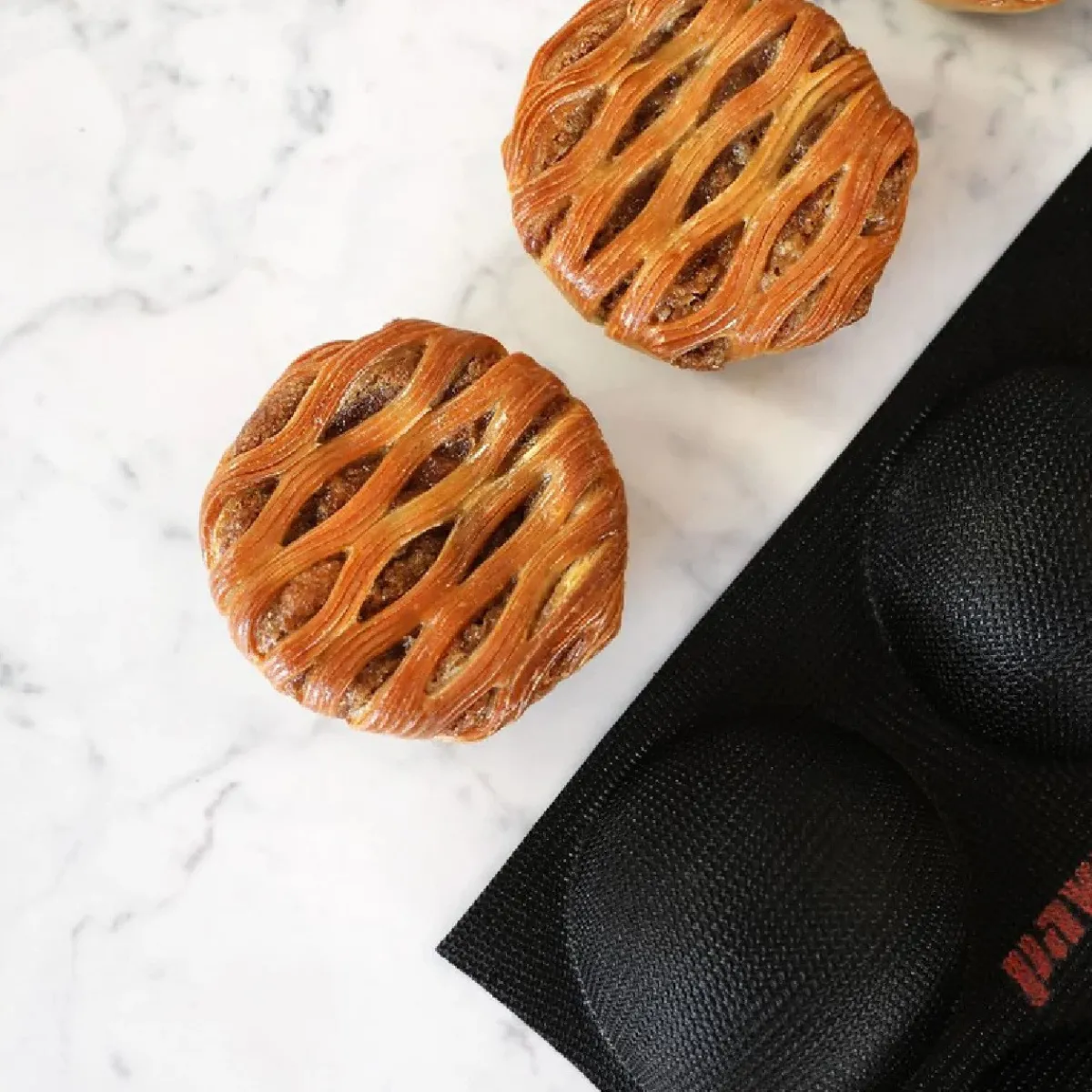 New Pavoni Fiberform Halfrond Ø8x4cm (24) 60x40cm