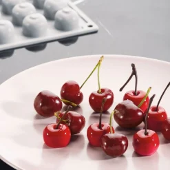 Best Pavoni Siliconen Vorm Kersen Ø26x12mm (35) 30x17,5cm