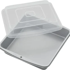 Clearance Wilton Brownie Bakvorm met Deksel 22,5x22,5cm